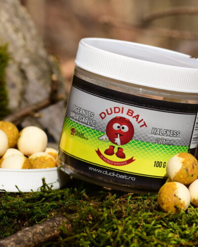 HookBait Tigernuts-Grass Carp “Halfness” Garlic